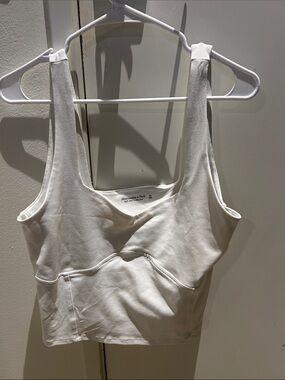 Abercrombie & Fitch White Cropped Scoop-Neck Tank